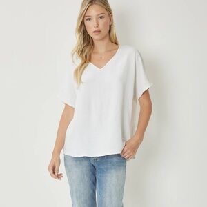 Entro Anthropologie Oversized Polished‎ White V-neck Top